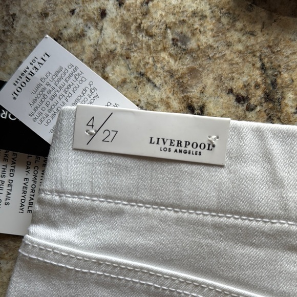 Liverpool Women's White Shorts - Picture 5 of 5